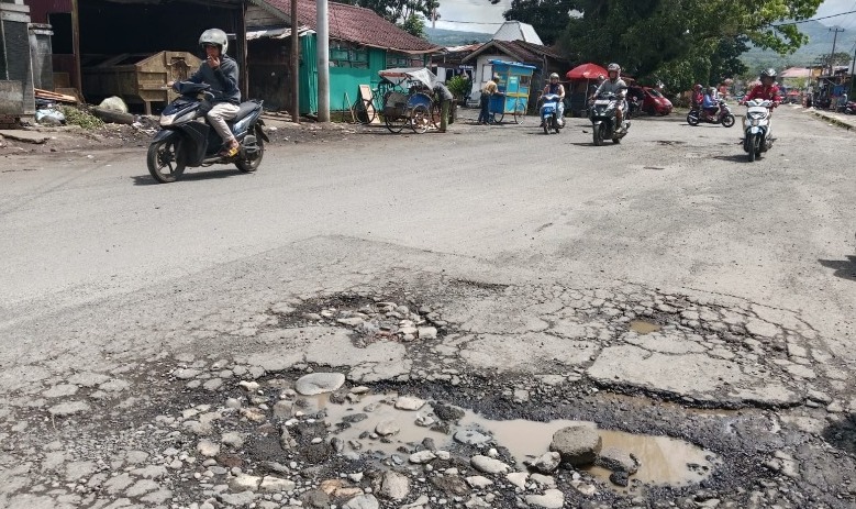 Langganan Banjir, Jalan Abu Hanifah Batal Diperbaiki Tahun Ini