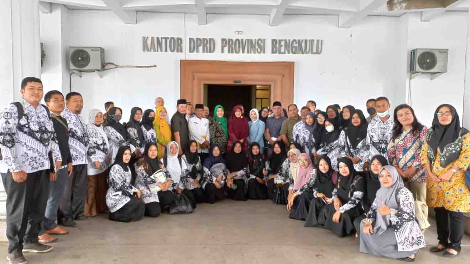 Pengangkatan Guru Lulus PG Dikaji Tahun Depan