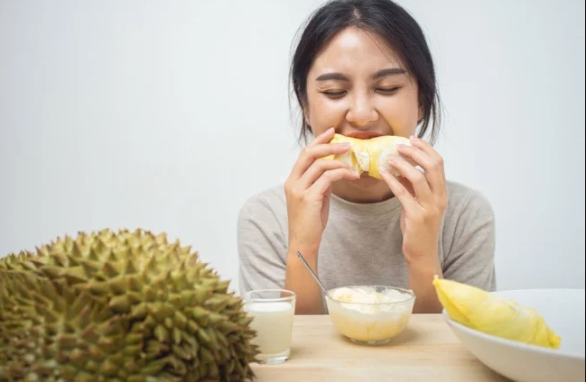 Sederet Manfaat dan Nutrisi Durian Lengkap Beserta Siapa yang Harus Berhati-hati Mengonsumsinya