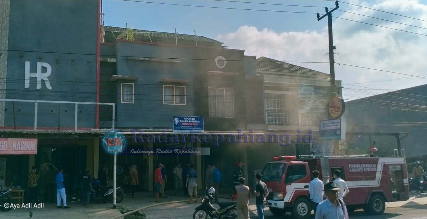 BREAKING NEWS: Dekat Pangkalan Damkar, Rumah Waka II DPRD Kepahiang Kebakaran
