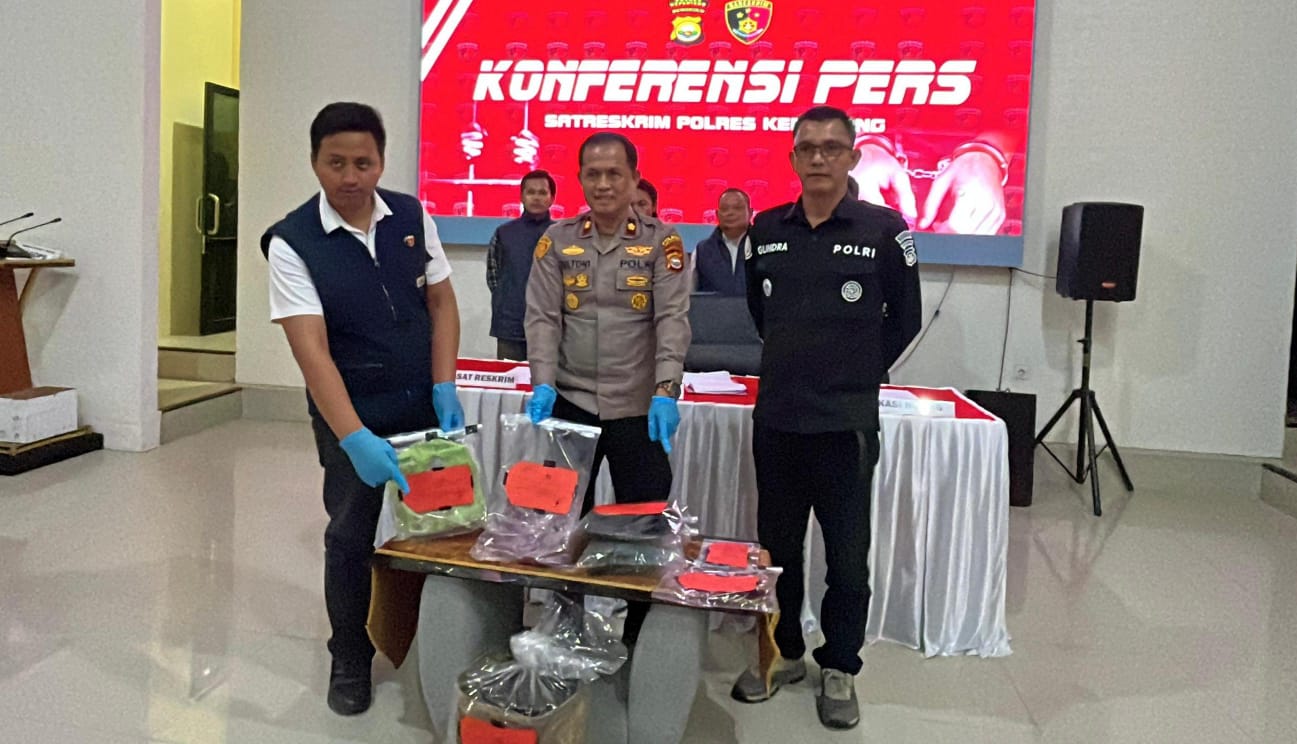 Kasus Penemuan Bayi Berhasil Terungkap, 2 Sejoli Diamankan Polisi!