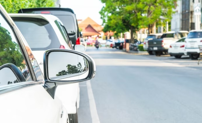 Salah-Salah Bisa Celaka, Simak Cara Aman Parkir Mobil Manual dan Matic di Tanjakan