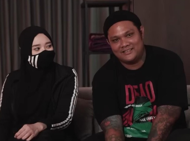 Begini Sindiran Inara Rusli Untuk Sosok Wanita Selingkuhan Virgoun: Tangan Menyambut Kaki Membuka