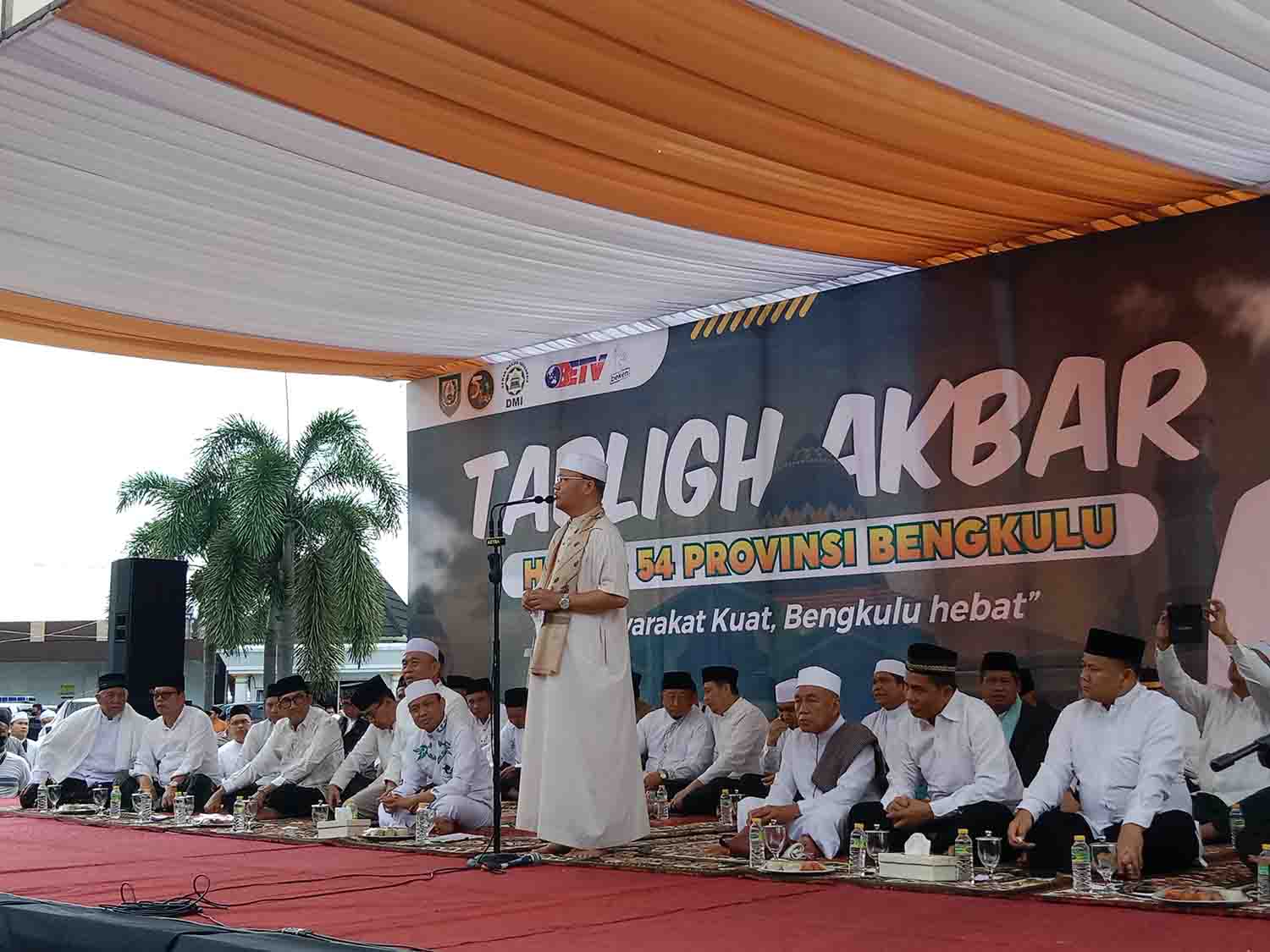 Ribuan Jamaah Hadiri Tabligh Akbar Ustaz Das'ad Latief