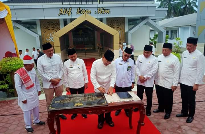 Rohidin Resmikan Masjid Alif Lam Mim, Ini Harapannya