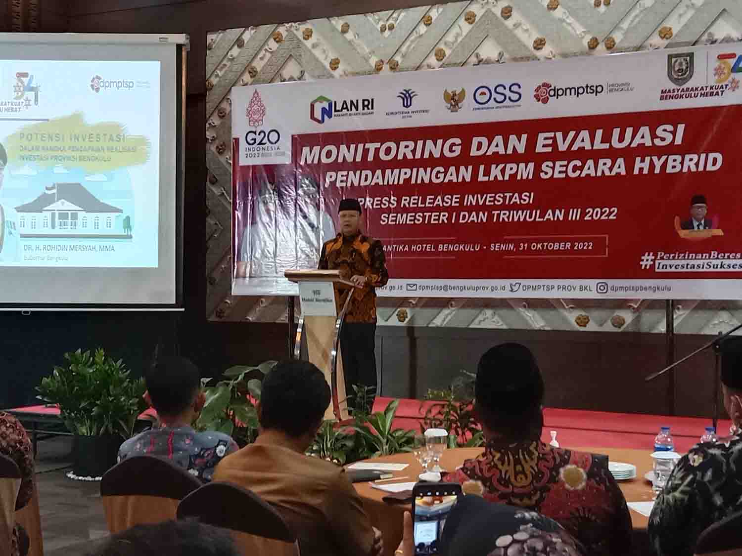 Gubernur Minta DPMPTSP Jaga Harmoni Investasi