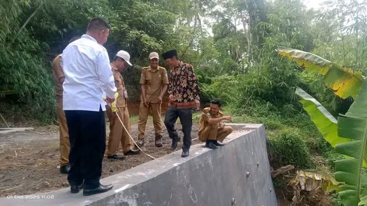 Imbas DD Non Earmark  Tak Cair, Pekerjaan Infrastruktur di Desa Terhutang!