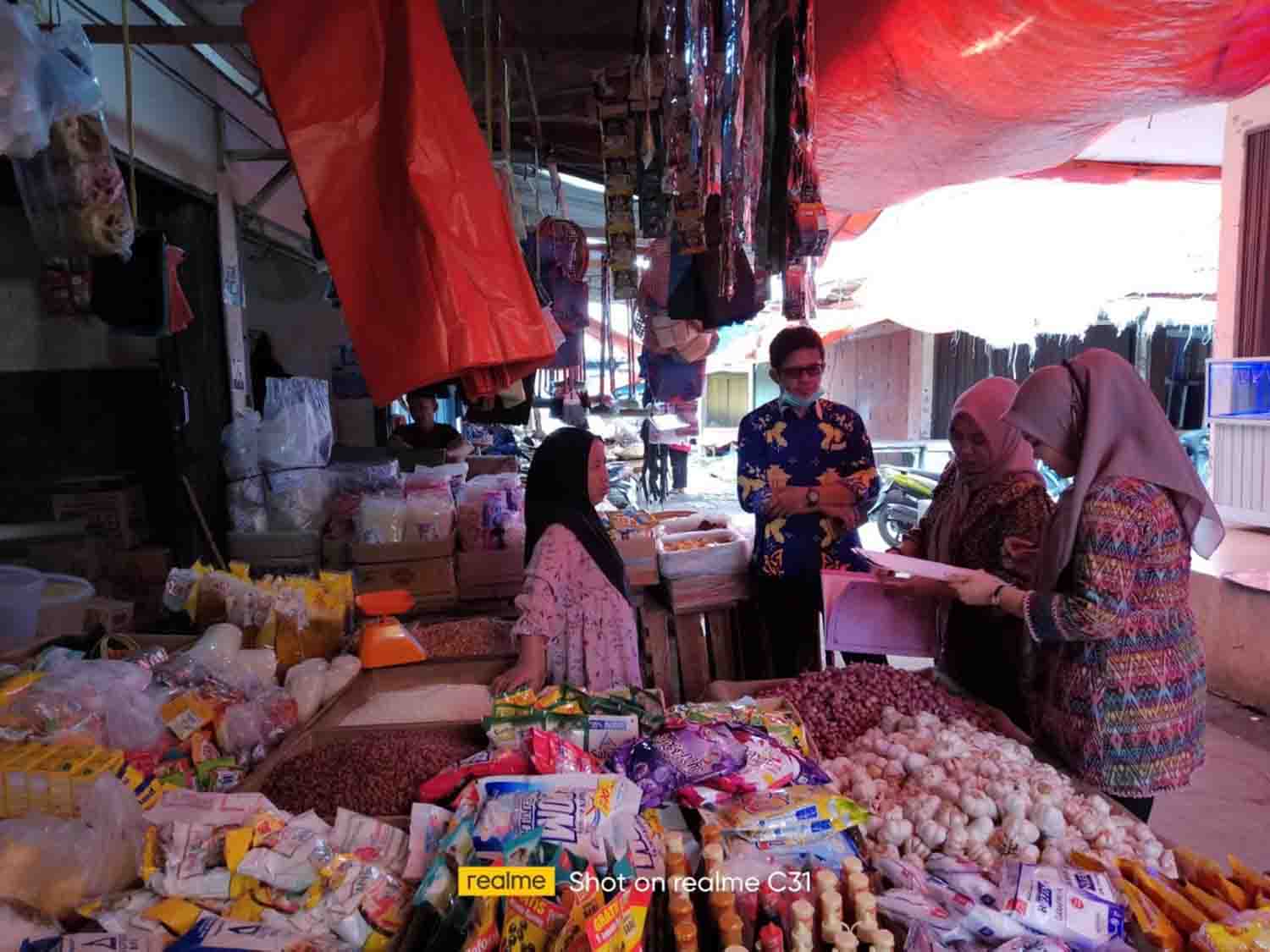 Pedagang Pasar Kepahiang Pastikan Harga Sembako Pasti Naik