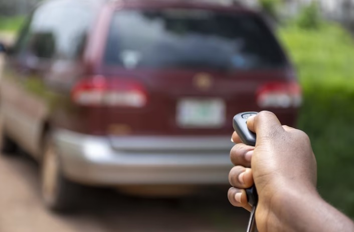 Kesalahan Kecil yang Berdampak Besar saat Memanaskan Mobil