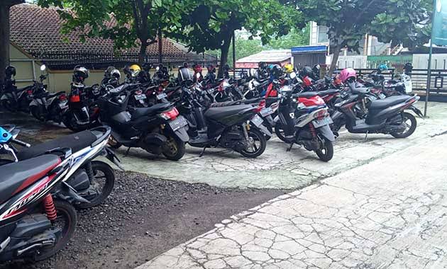 Hey Warga Penyedia Lahan Parkir Kendaraan Pelajar, Ingat Ini!