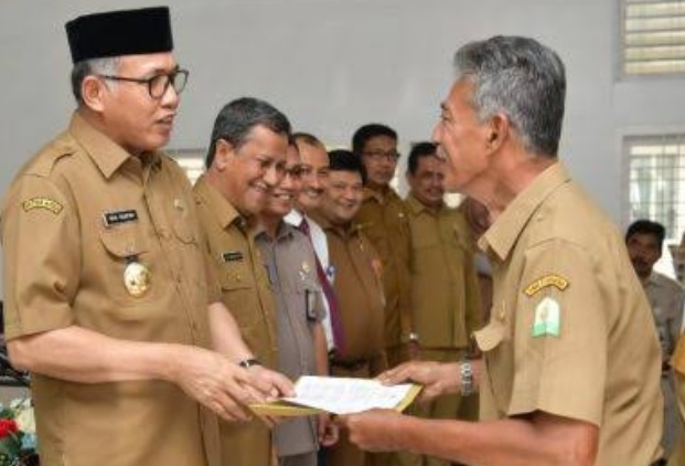 PENSIUN, Pemerintah Jamin Kesejahteraan PNS Melalui Beberapa Pundi-Pundi Berikut Ini