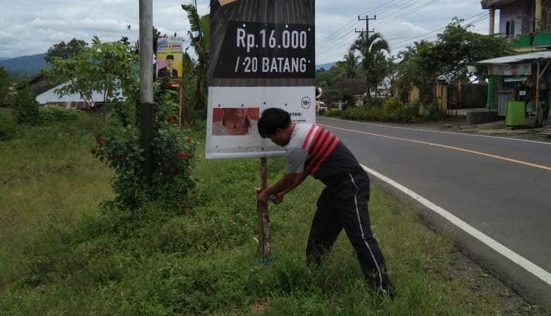 Tunggakan Pajak Reklame Capai Rp 54 Juta