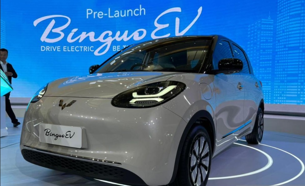 Pesaing Tangguh Kendaraan Listrik, Wuling Hadirkan Mobil Listrik Terbaru Binguo EV di Pasar Indonesia