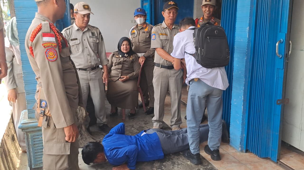 Bolos Saat Jam Belajar, Belasan Pelajar Terjaring Razia Satpol PP Kepahiang!