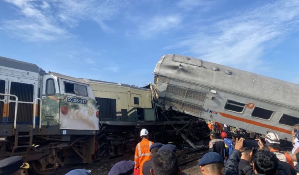 Penyebab Kecelakaan Kereta Api Antara Turangga dan Komuter Bandung Raya di Cicalengka