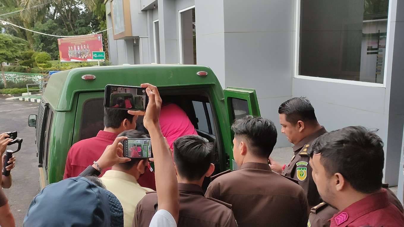 BREAKING NEWS: Tersangka Kasus Korupsi di DPRD Kepahiang Akhirnya Ditetapkan, 3 ASN Kepahiang Resmi Ditahan!