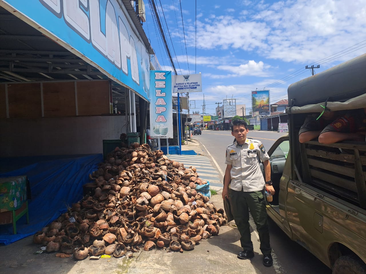 Pedagang Dogan Juga Jadi Sasaran Penertiban Satpol PP PBK, Ini Alasannya!