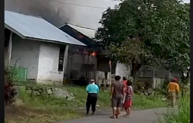 Heboh! Rumah Warga Bermani Ilir Hangus Kebakaran