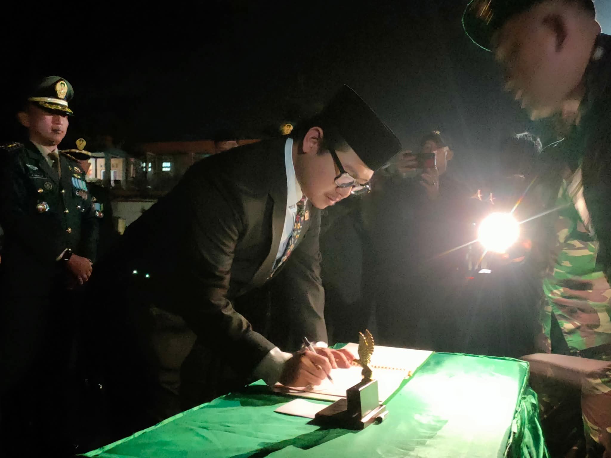 Makna dan Sejarah di Balik Malam Renungan Suci, Ketua DPRD Kepahiang: Berkarya Isi Pembangunan!