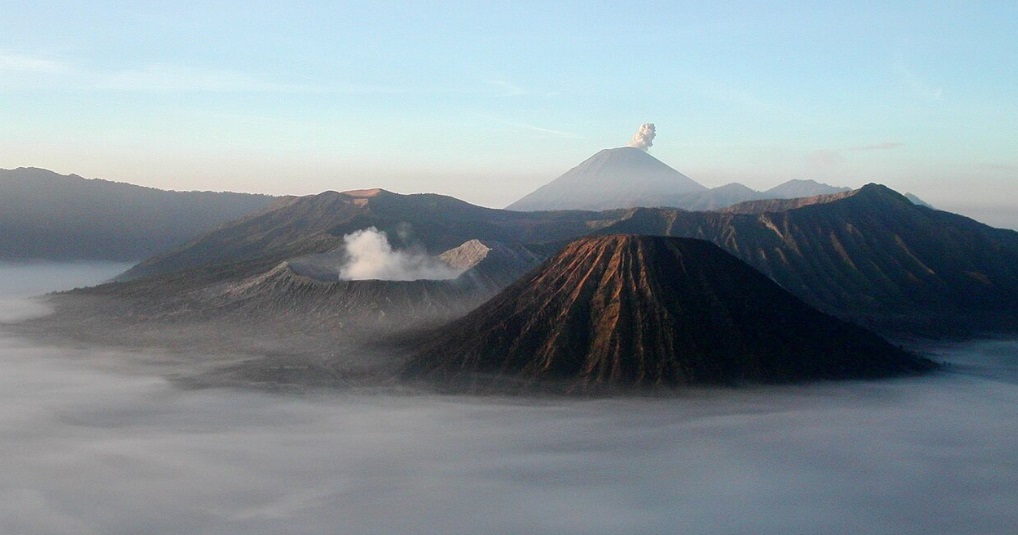 Peringatan PVMBG, Kawah Gunung Bromo Alami Peningkatan Aktivitas