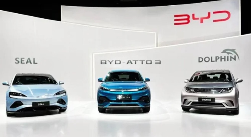 BYD Gebrak Pasar dengan Meluncurkan Mobil Listrik Hybrid Harga Murah, Cek Spesifikasinya!