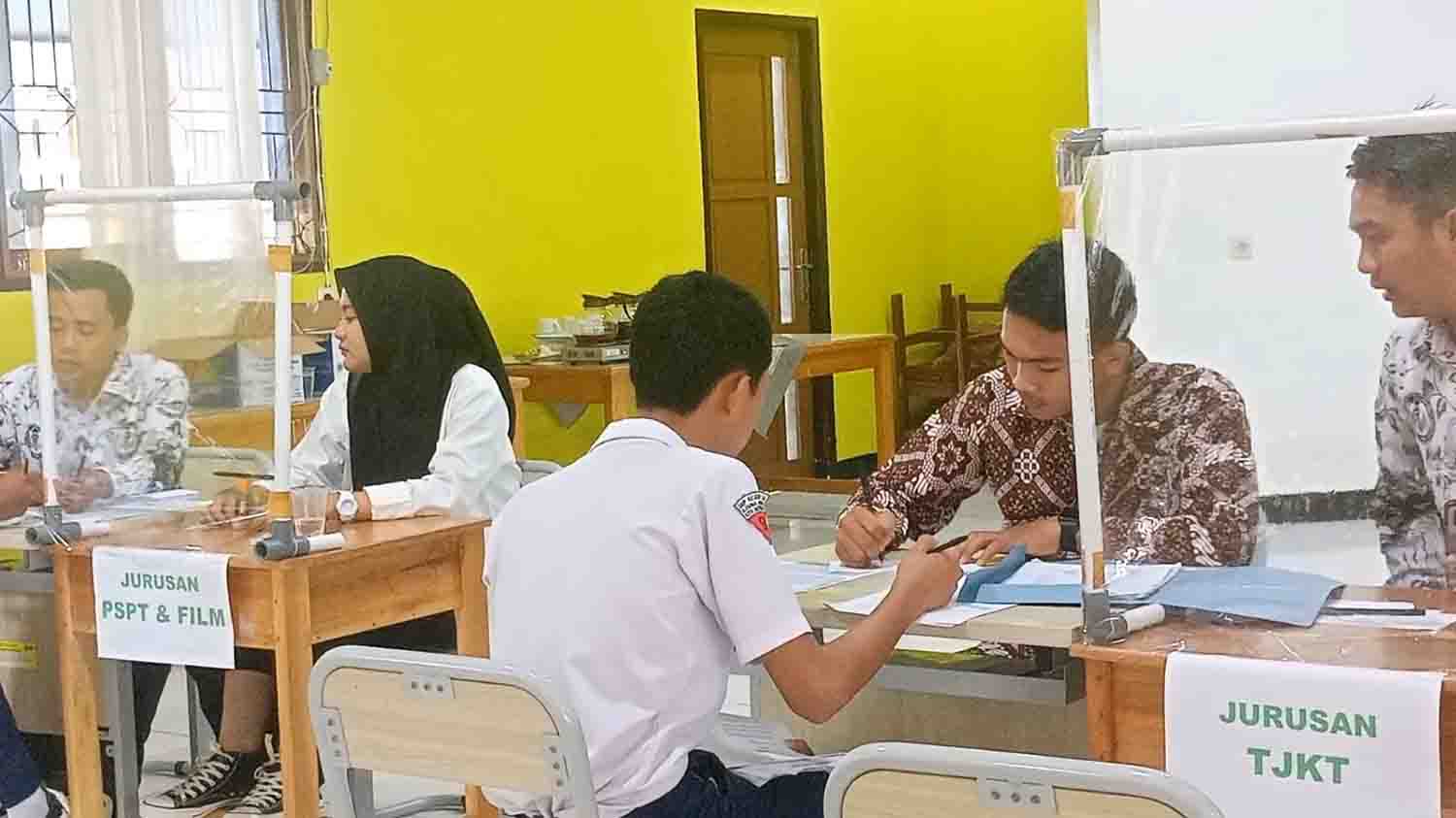 Kuota PPDB 3 Jalur, Banyak Sekolah Tak Terpenuhi