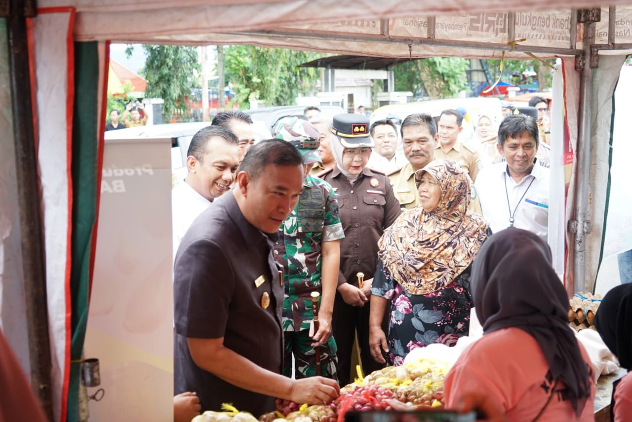 Jaga Stabilitas Harga, Wabup Kepahiang Buka Operasi Pasar Murah