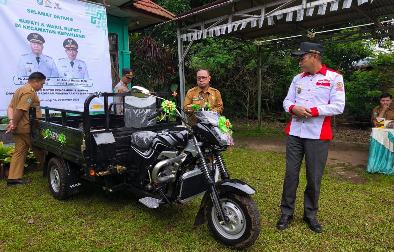 Digawangi Wabup Kepahiang, Pemkab Terima 1 Unit Armada Pengangkut Sampah Melalui Program CSR Perusahaan