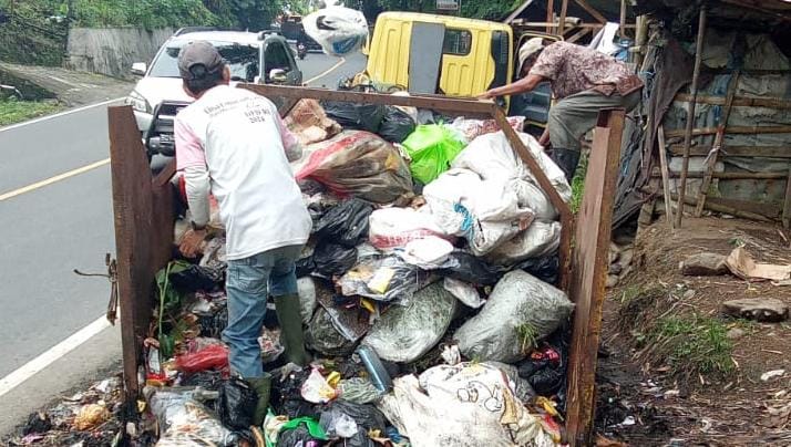 Dinas LH Kepahiang Turunkan Ratusan Petugas Kebersihan