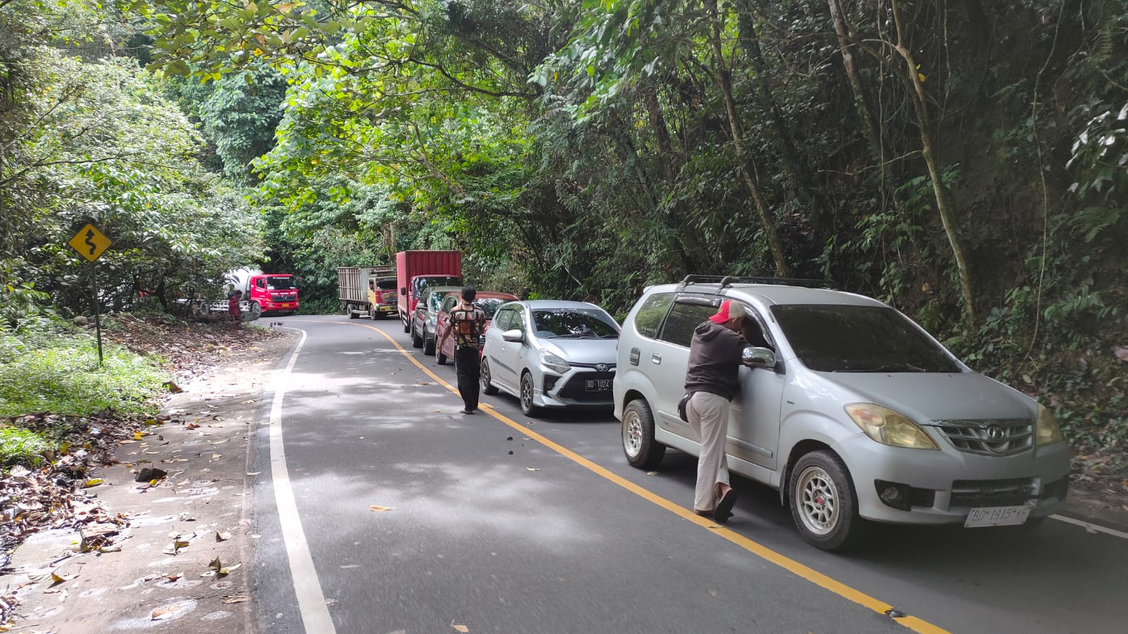 Mobil Trail Out Control di Jalan Lintas Kepahiang-Bengkulu, Macet 5 KM