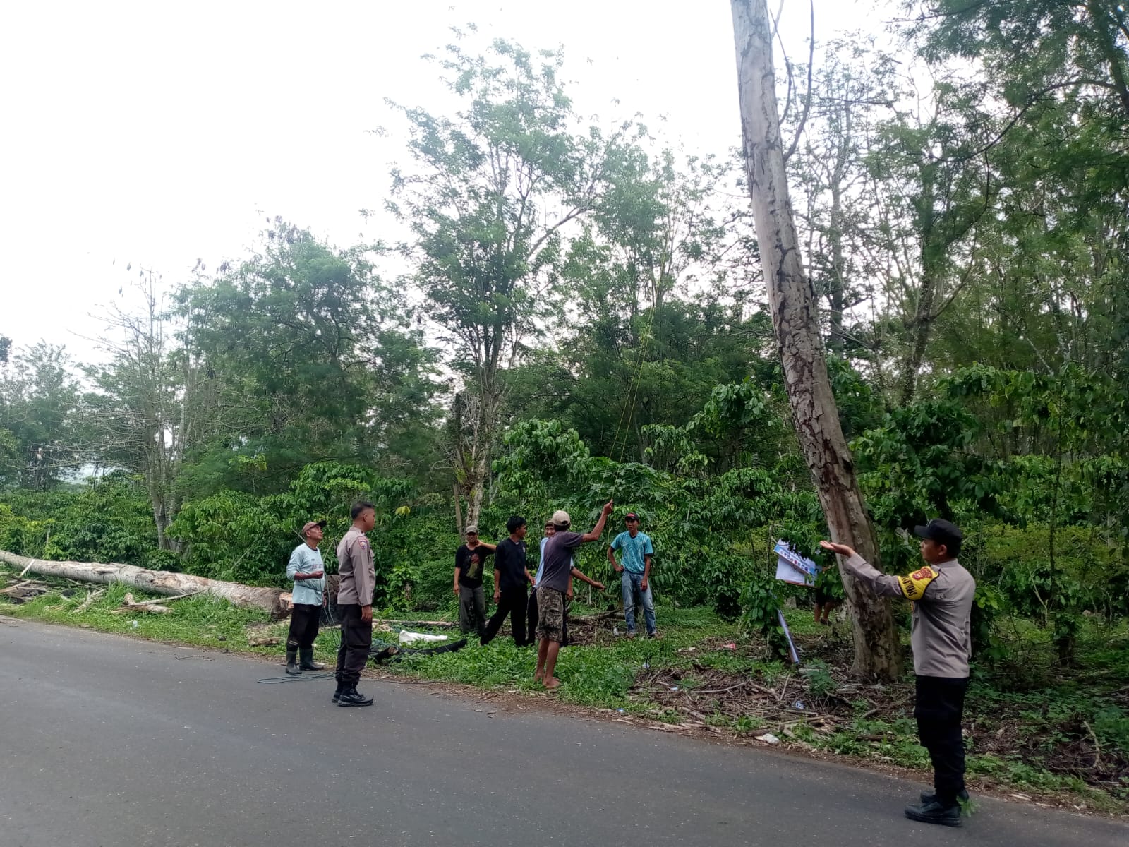 Ancam Keselamatan, Polsek Tebat Karai Lakukan Langkah Ini!