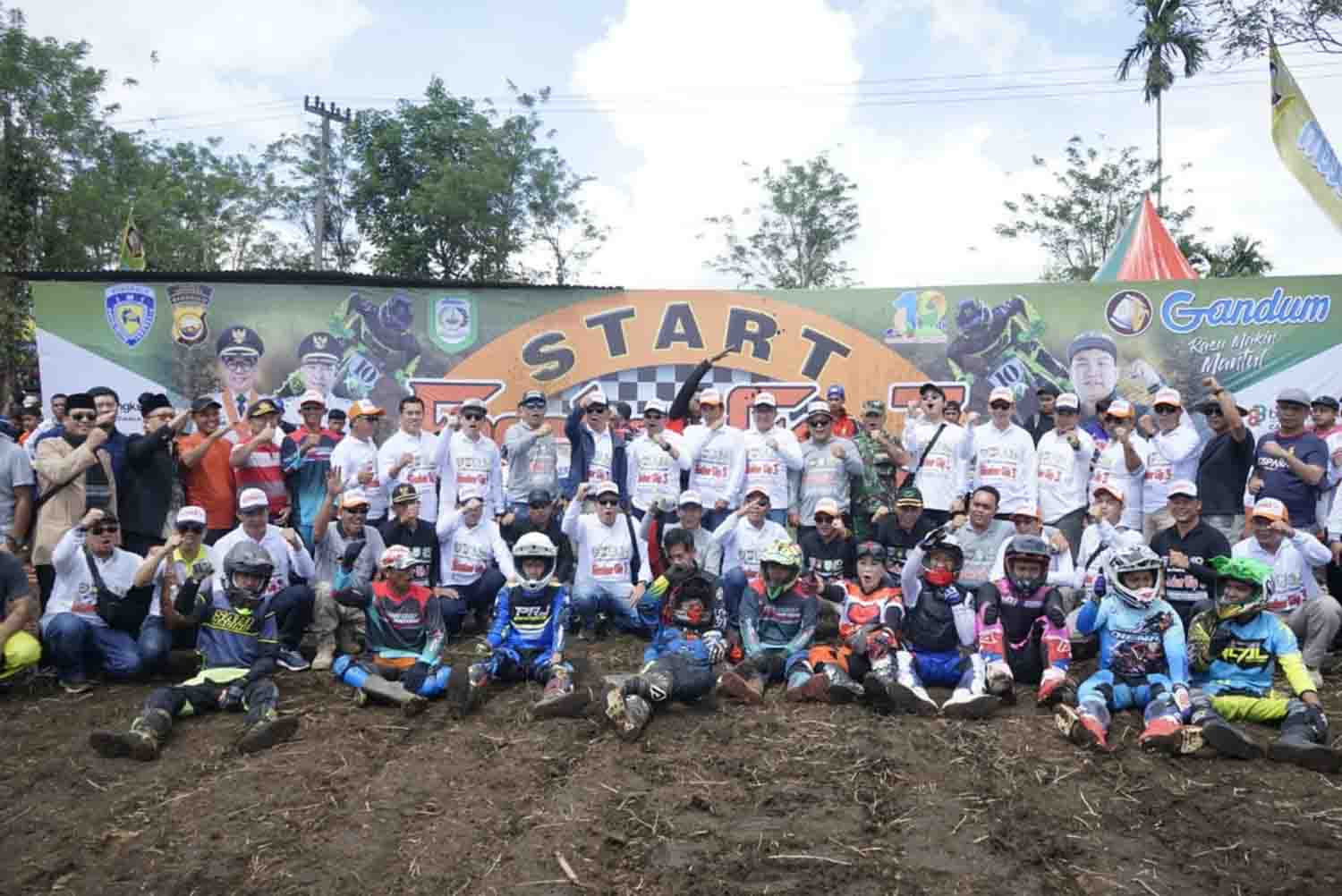 Total Hadiah Rp 81 Juta, Grasstrack Escobar Cup 3 Diikuti Ratusan Peserta 