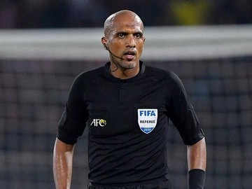 Dilaporkan PSSI Lantaran Rampok Kemenangan Timnas, Wasit Ahmed Al-Kaf Disorot AFC