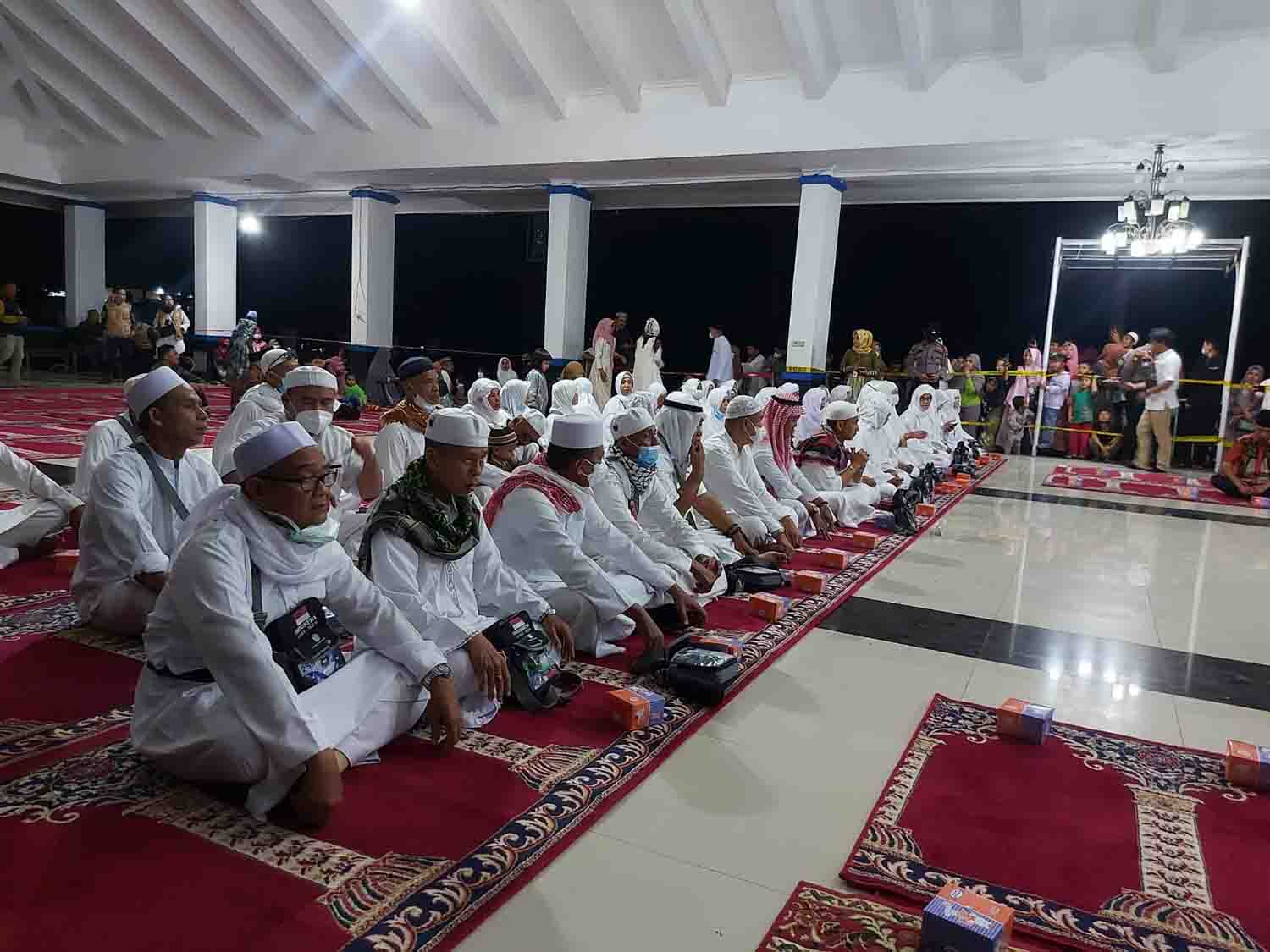 Bupati Minta Jamaah Haji Jadi Tauladan