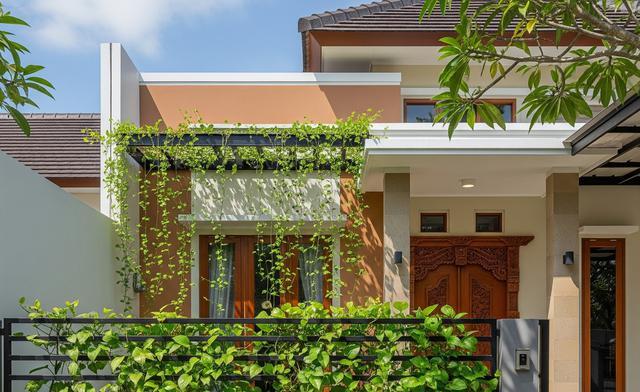 3 Tanaman Hias Daun Unik untuk Dekorasi Teras yang Mudah Dirawat