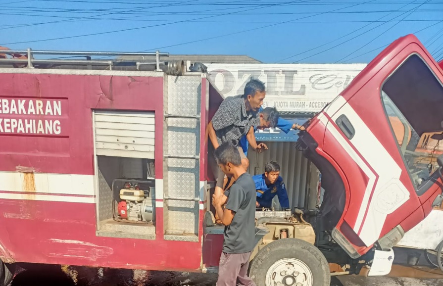 Mobil Damkar Kepahiang Mogok di Perjalanan Menuju Lokasi Kebakaran, Rusak Berat!