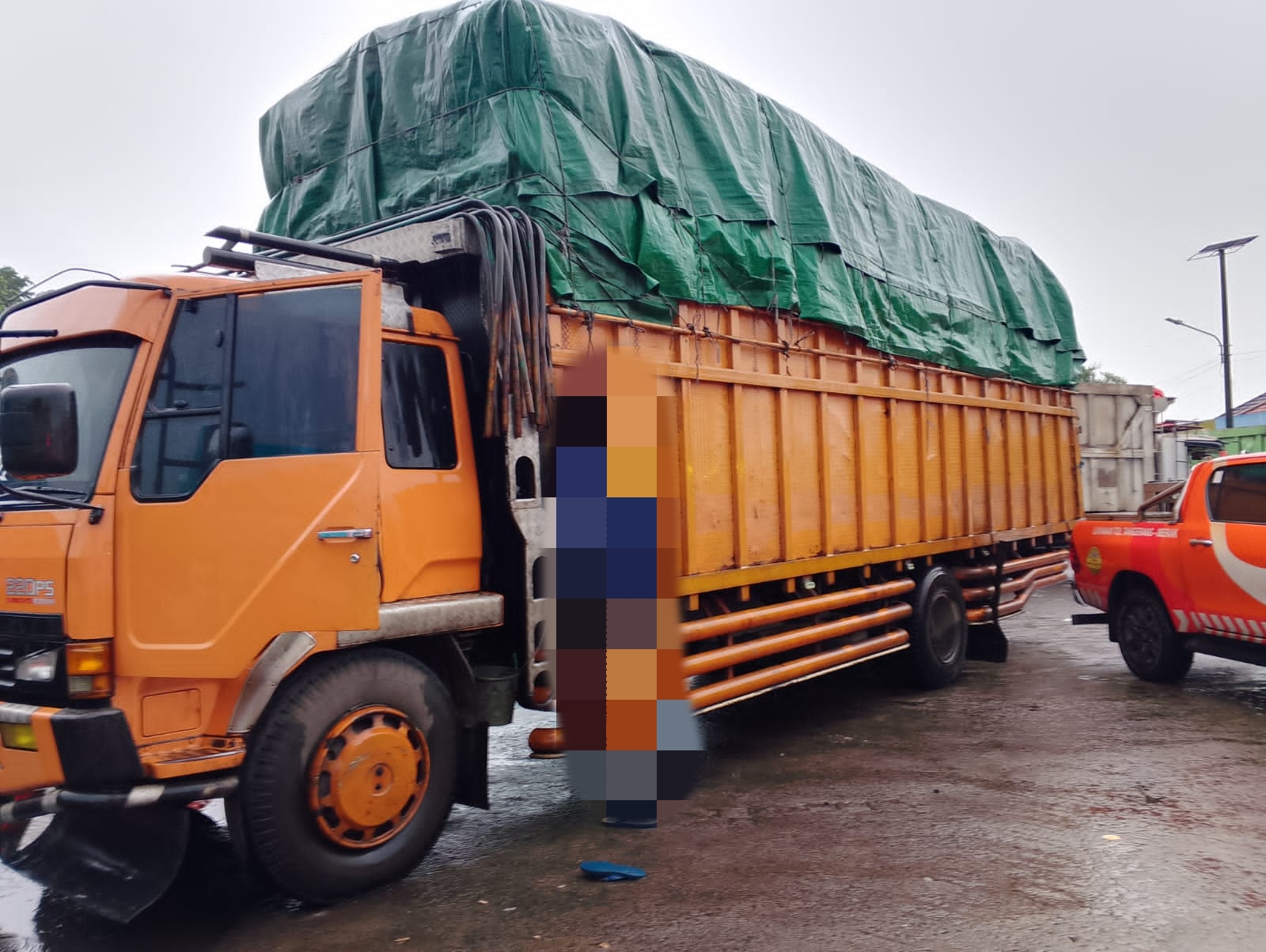 Pengemudi Truk Asal Kepahiang Tewas Gantung Diri di Tol Serang Banten