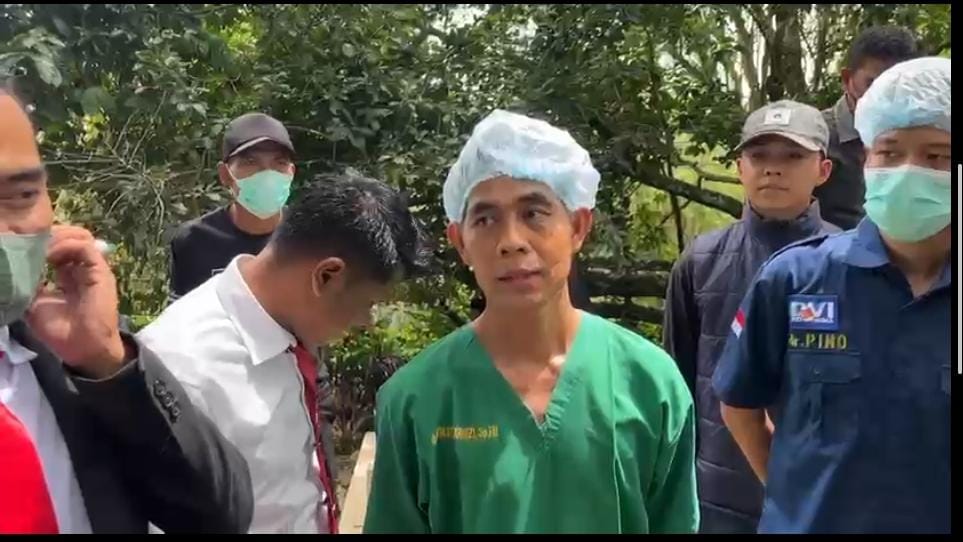 Begini Penjelasan Dokter Forensik Setelah 6 Jam Ekhumasi Jenazah GFR di TPU Batu Bandung!