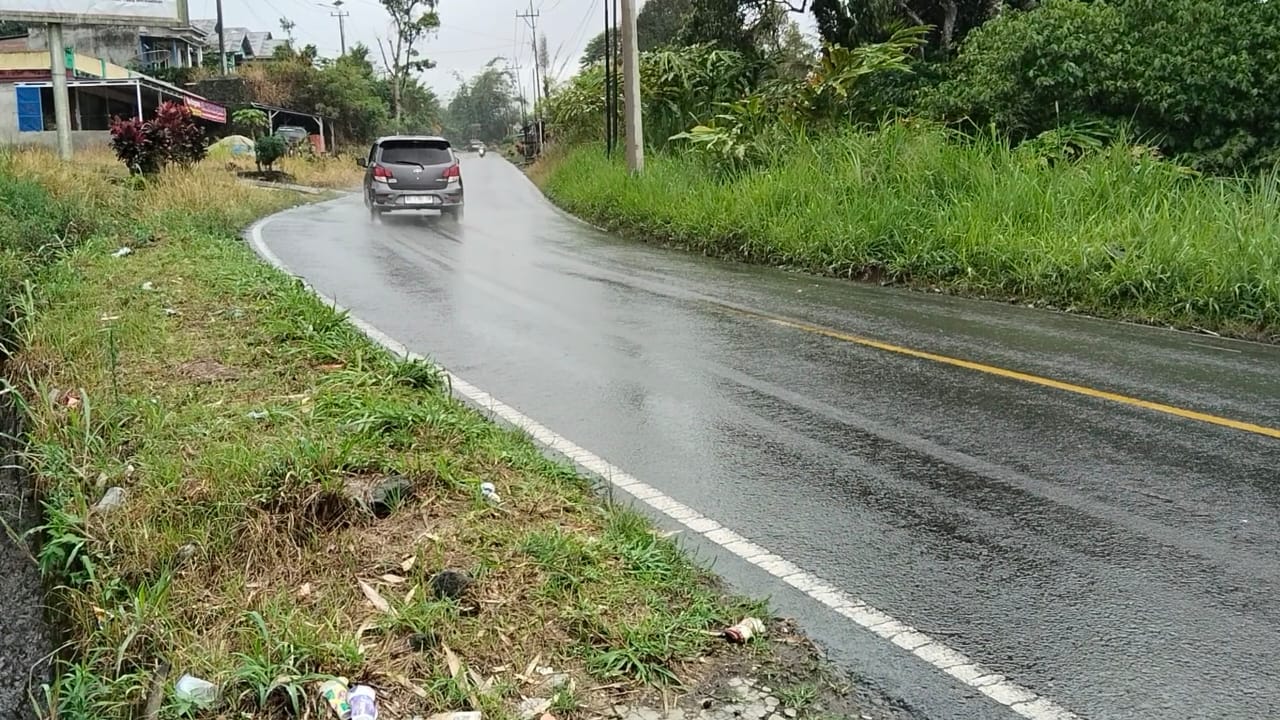 Lawan Avanza Plat Merah, Nasib Pengemudi R15 Mengkhawatirkan!