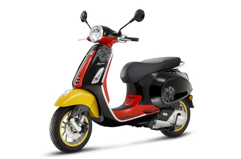 Vespa Primavera Edisi Mickey Mouse Hadir di Indonesia, Yuk Cek Tampilan Berikut Harganya!