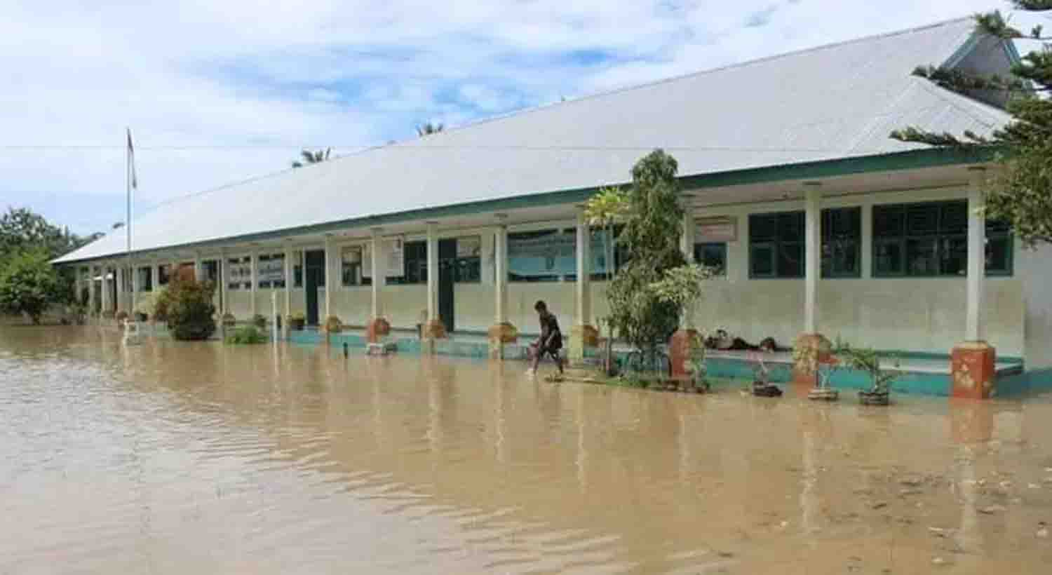 Pemkot Perbaiki Sekolah Terdampak Banjir