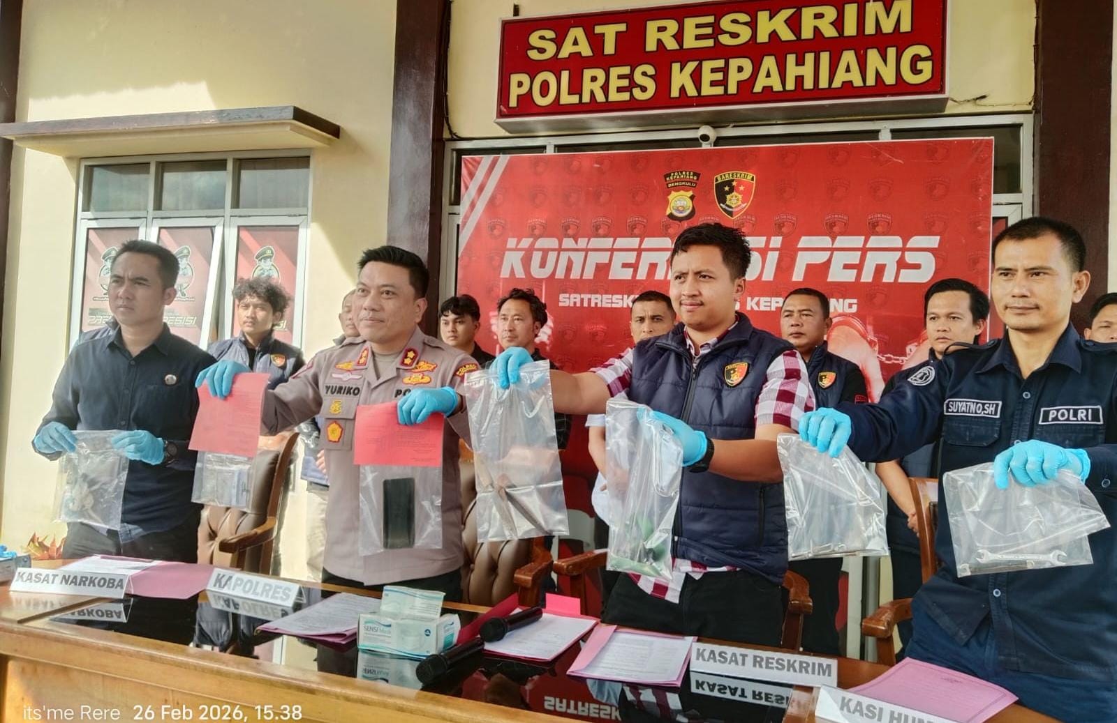 BB Belasan Paket, 2 Pengedar Sabu Asal Empat Lawang Digiring ke Balik Jeruji
