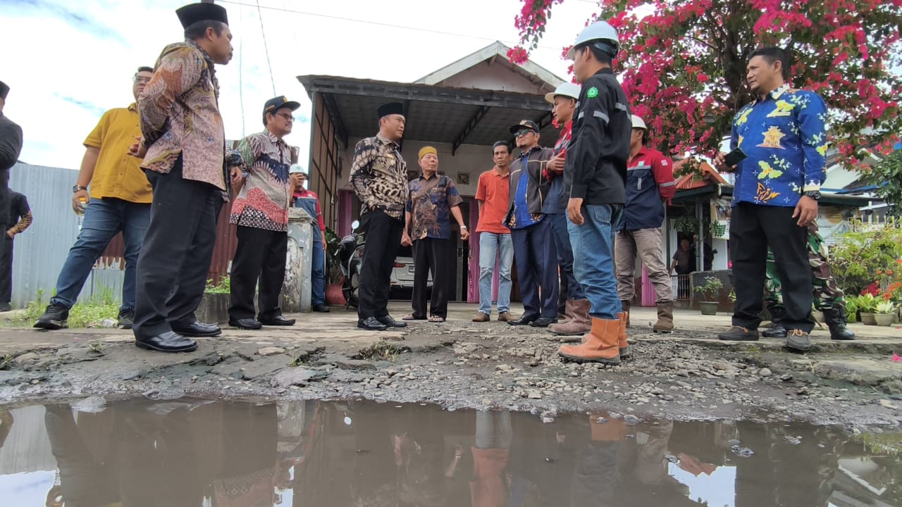 Langganan Banjir, Bupati Kepahiang Instruksikan PUPR Tangani Genangan Air di Pasar Ujung