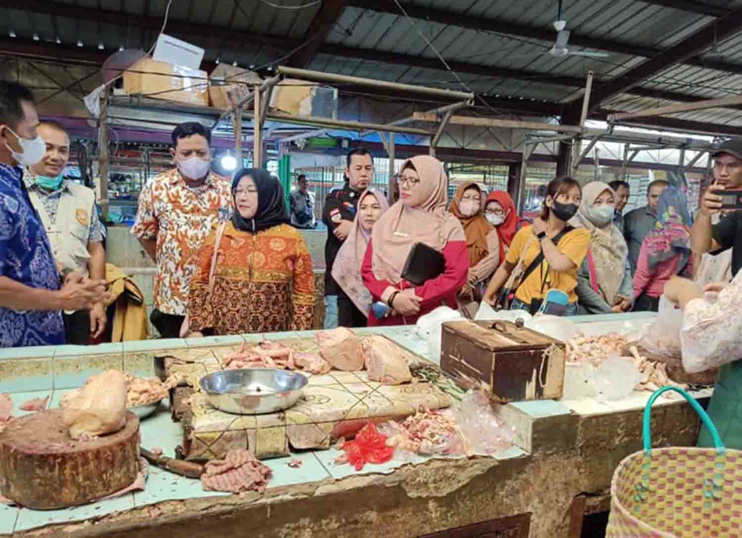 Pastikan Stok Pangan Aman, Pemprov Sidak Pasar Panorama