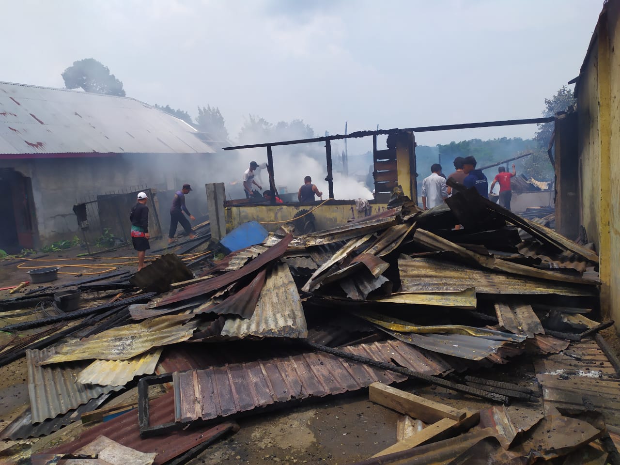 2 Rumah 1 Bangunan Penggilingan Kopi di Talang Babatan Hangus Terbakar