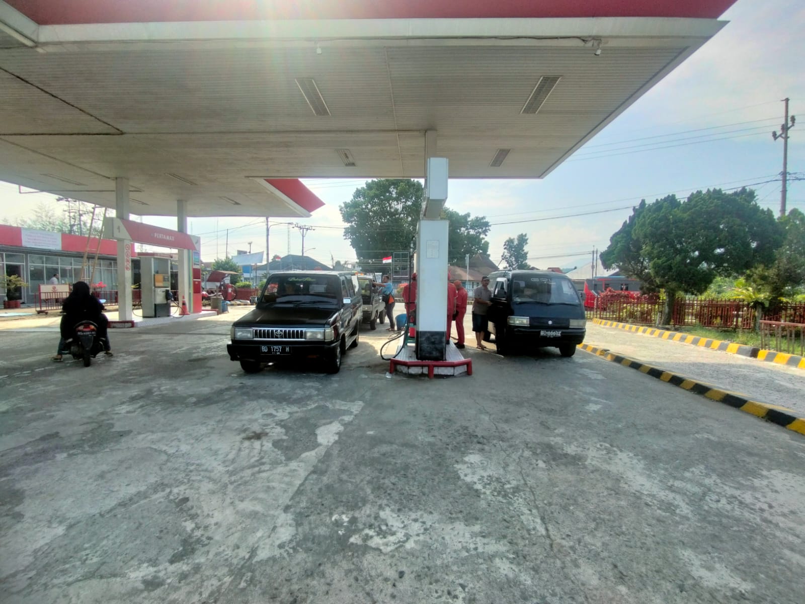 Pertamina Naikkan Harga BBM Nonsubsidi, Pertamax dan BBM Subsidi Masih Ditahan