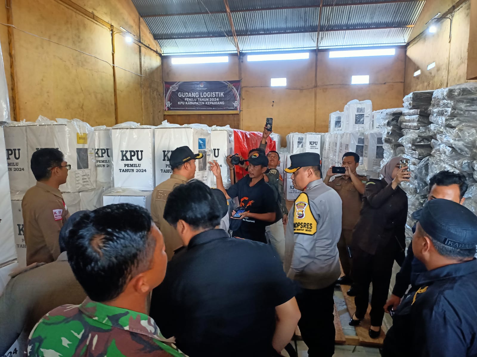 Logistik TPS Sulit Diberangkatkan, KPU Kepahiang: Hari Ini Sampai!