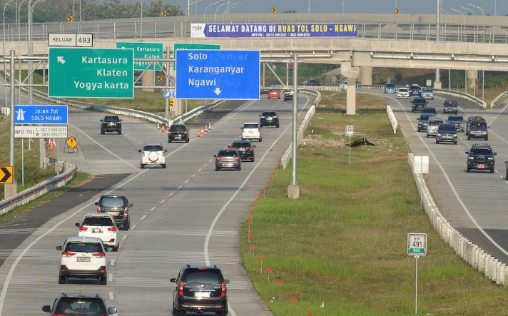 9 Hal Yang Harus Dihindari Saat Berkendara Dijalan Tol