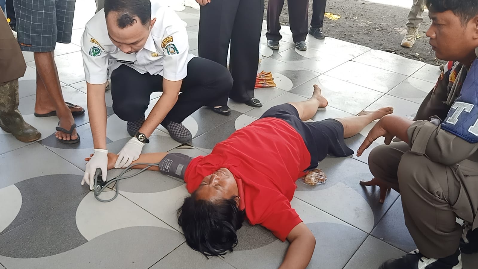 Disabilitas Asal Tebat Karai Ditemukan Terkapar di Padang Lekat, Muntah dan Menggigil!