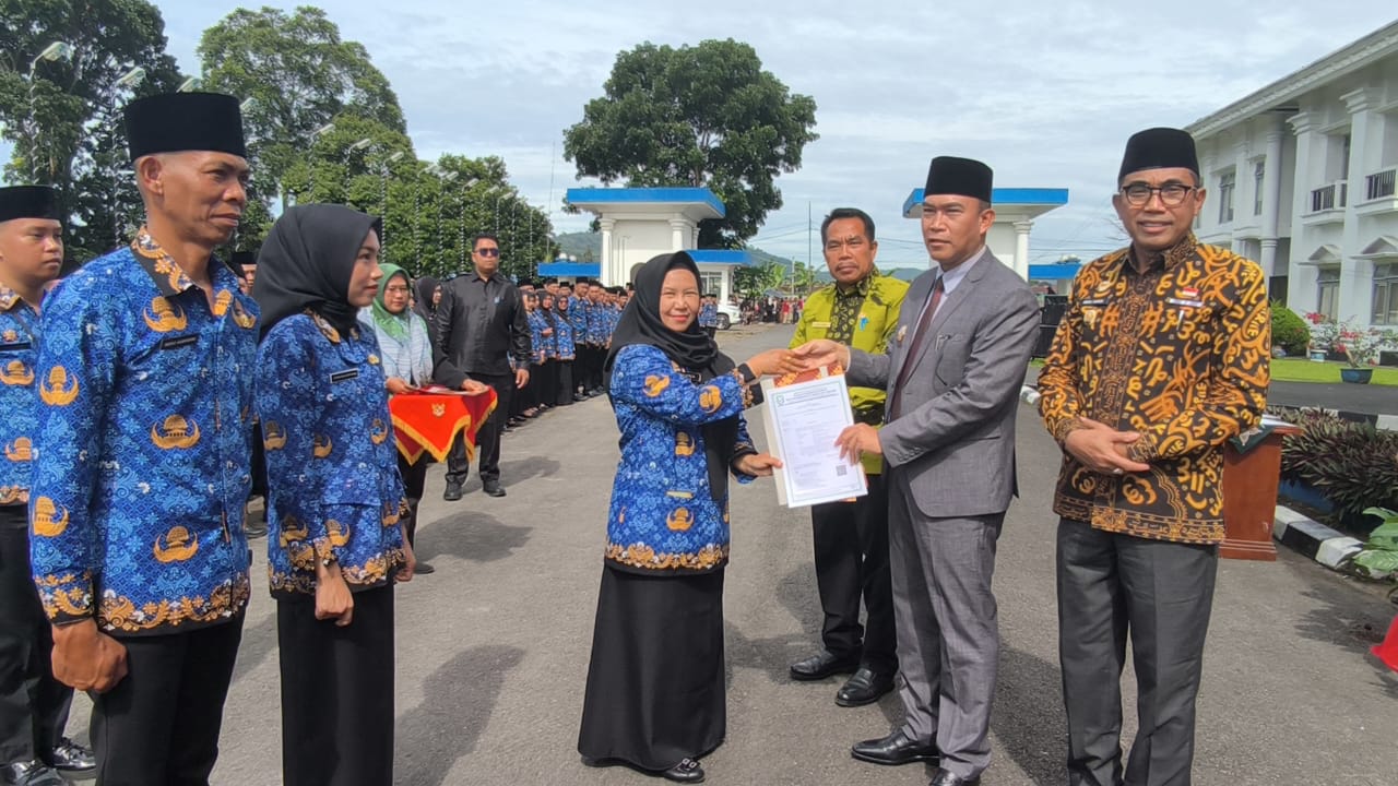 Lantik 691 PPPK Paruh Waktu, Bupati Ingatkan Jangan Ceraikan Pasangan!